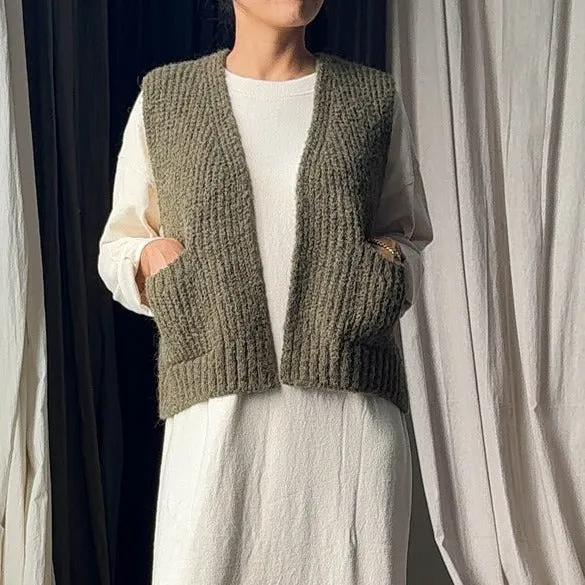 Alpaca Grandpa Vest in Olive