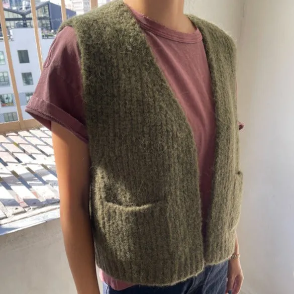 Alpaca Grandpa Vest in Olive
