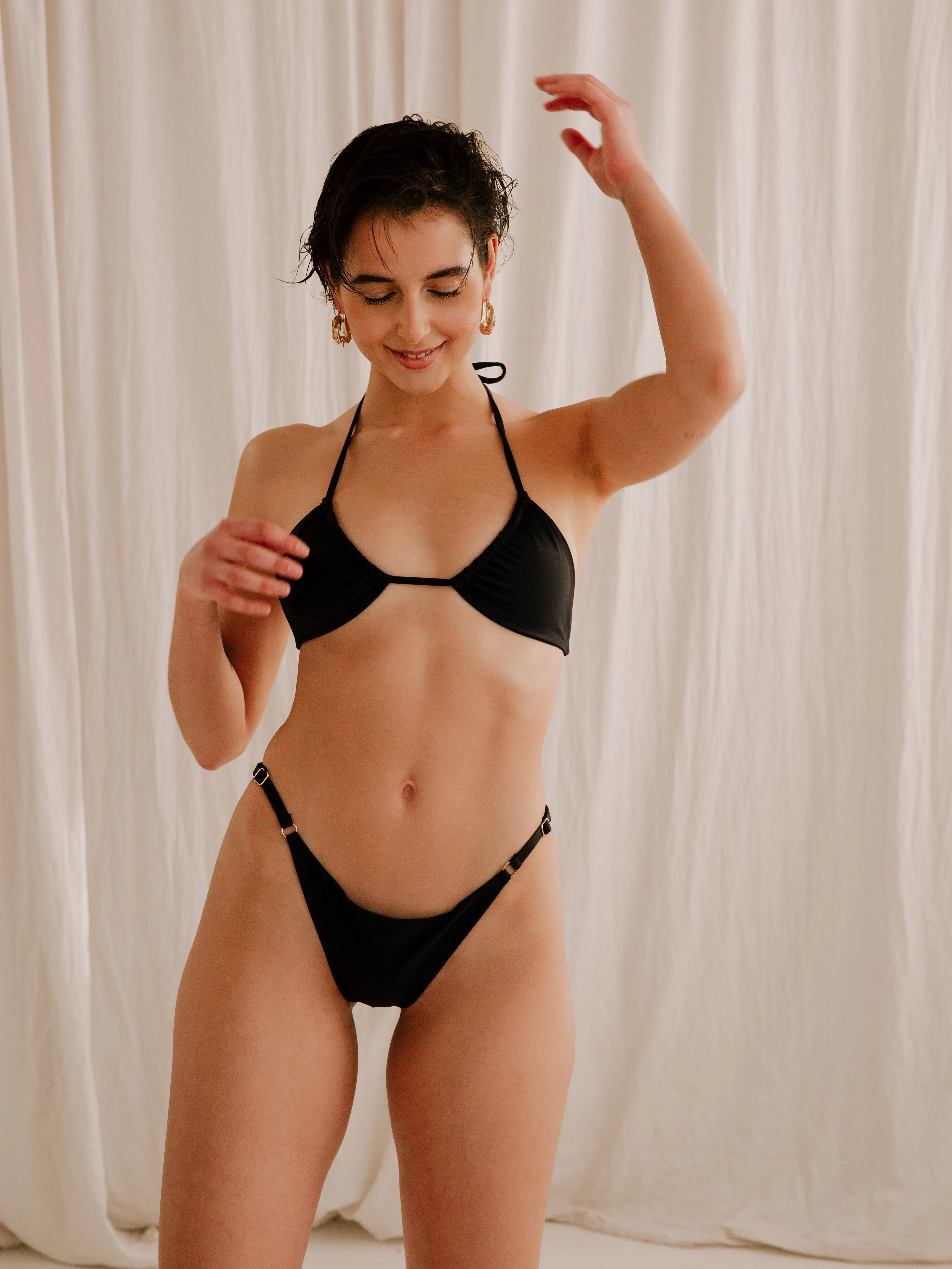 CARLY BIKINI TOP - Black