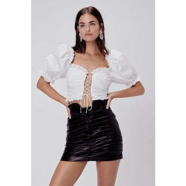 Hollow Out Elegant Crop Top