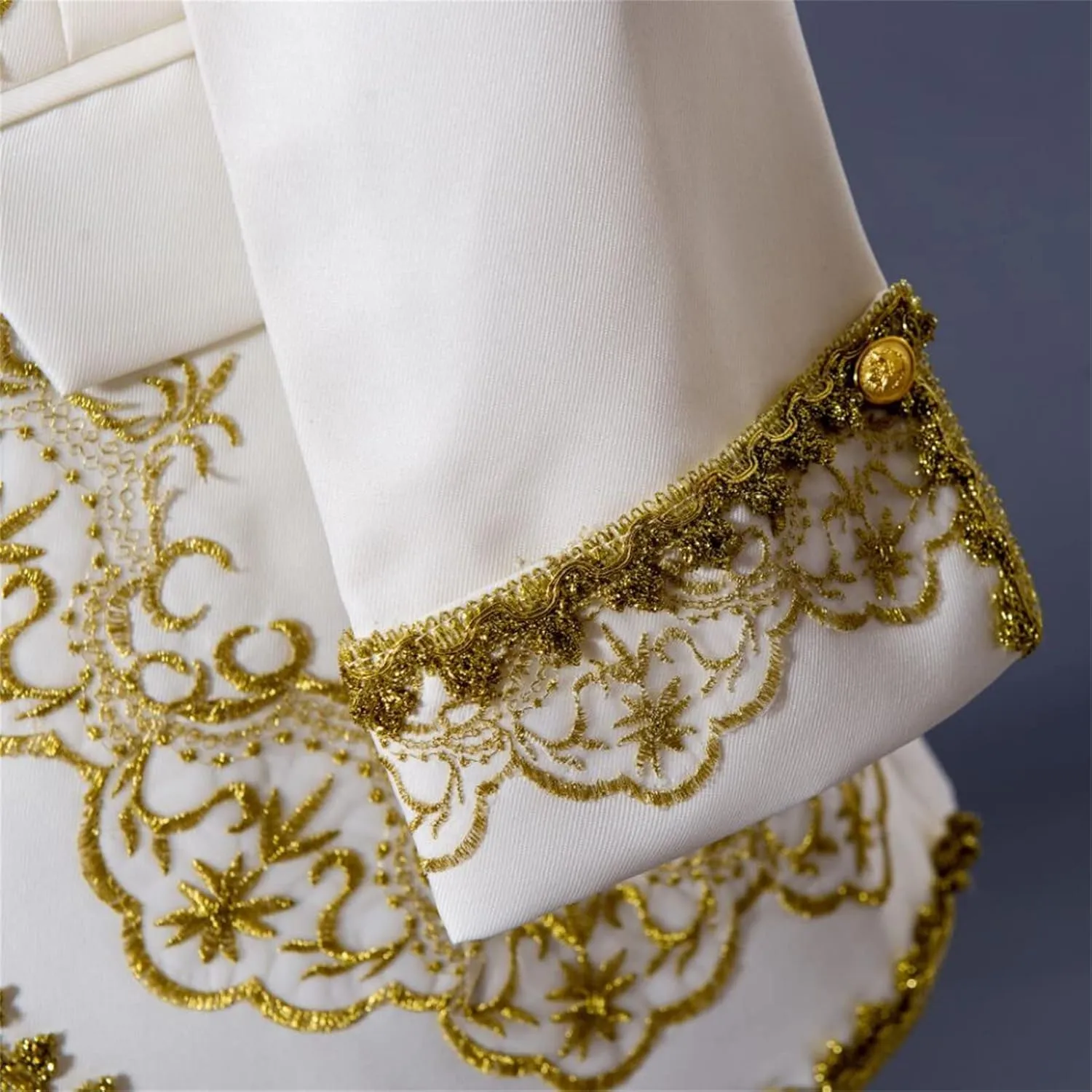 Men Court Embroidery Suits 3 Piece Casual Dress Suit Gold Prince Print Blazer Set Stylish Blazer & Vest & Pants