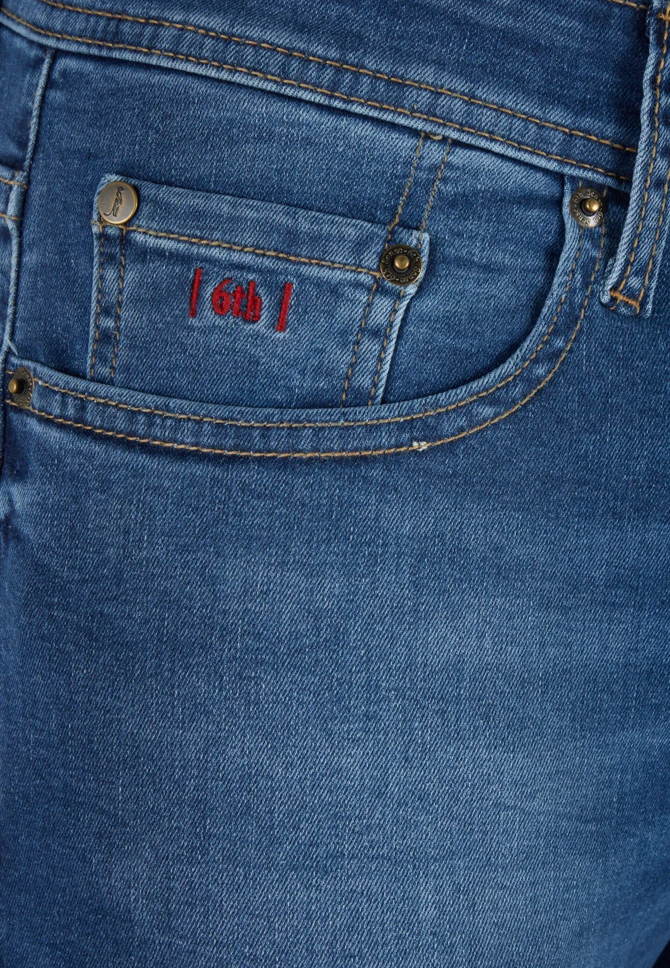 Nevada Lightwash Tapered Jeans