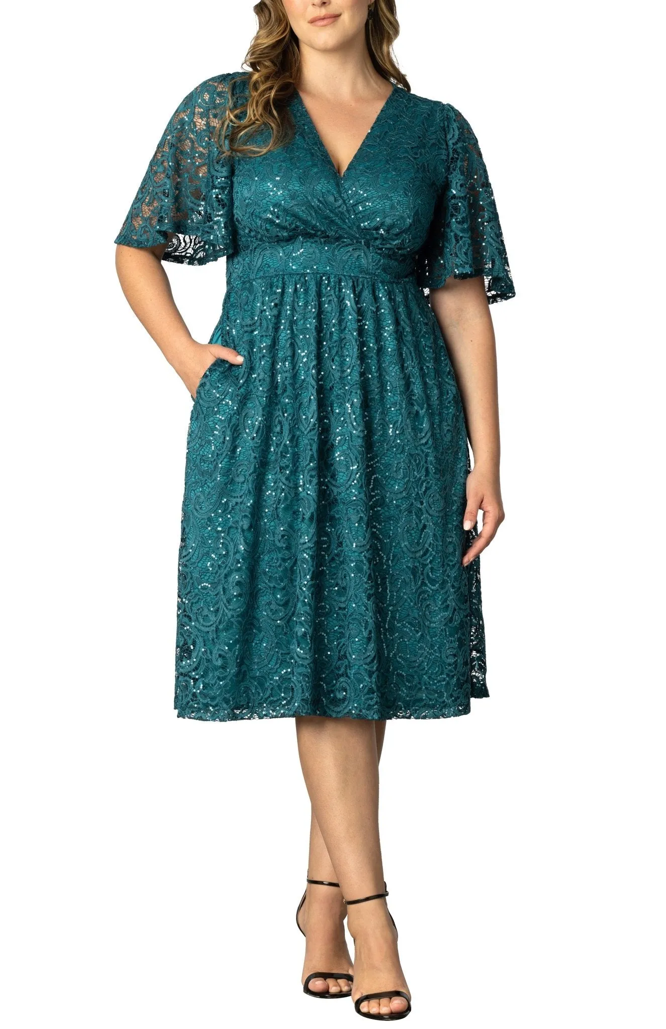 Starry Sequined Lace Cocktail Dress - Plus