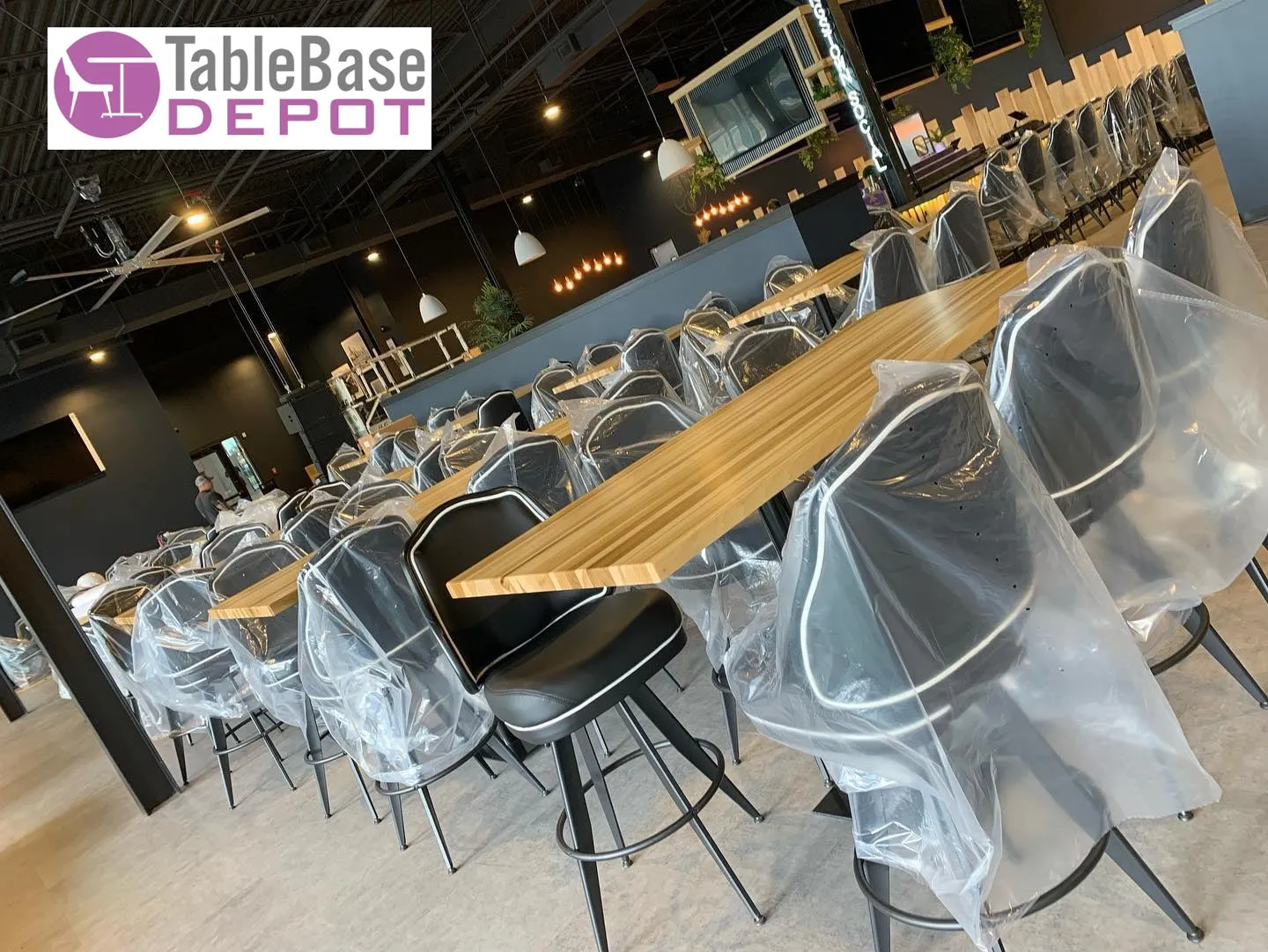 Stylish Poplar Light Weight Restaurant Table Tops Fully Custom Made